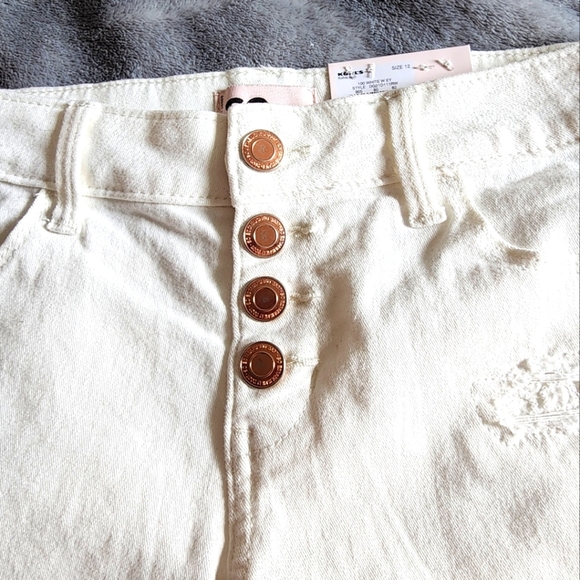 So girls mid rise distressed white jean shorts snap button fly sz 12 nwt - Picture 2 of 5